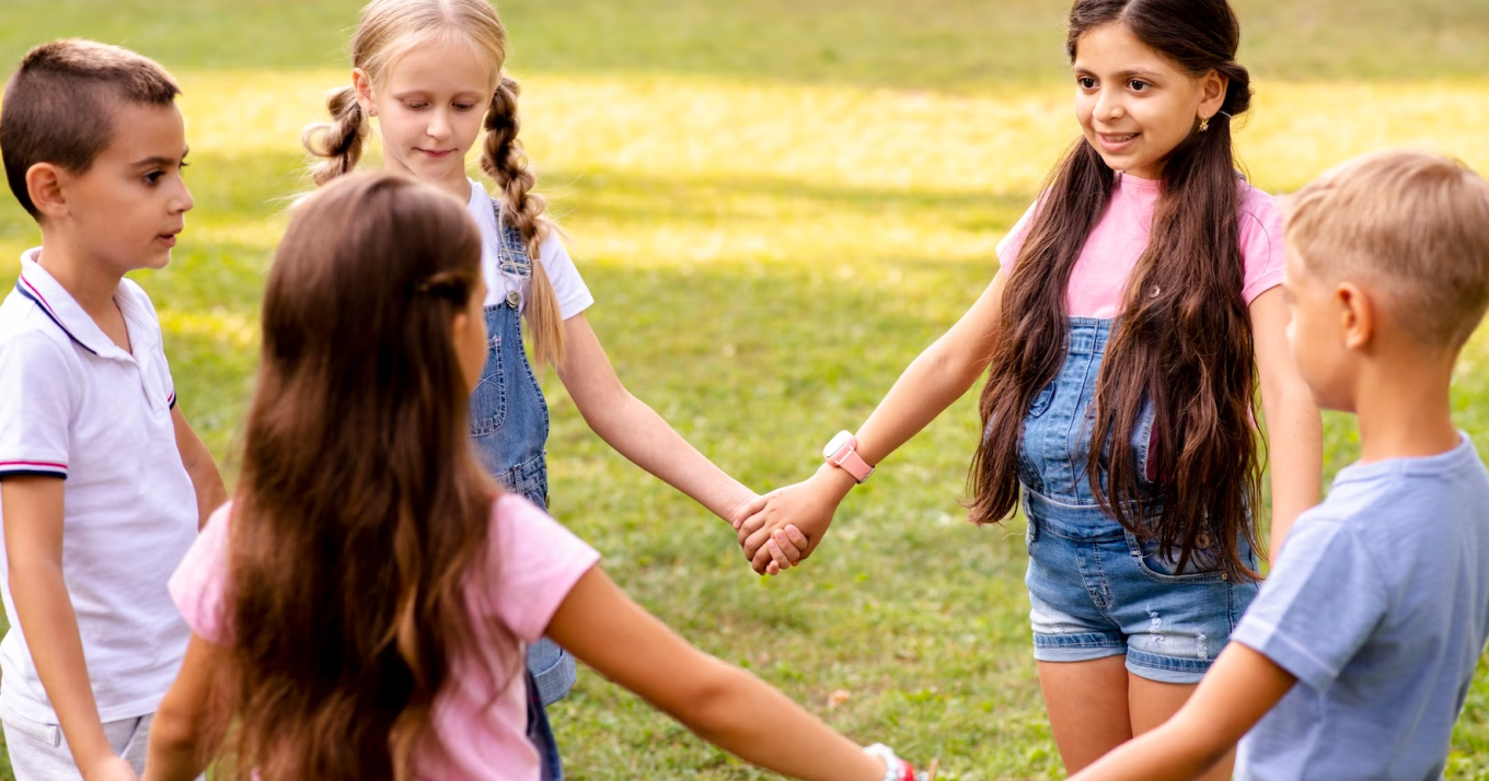 kids playing.png